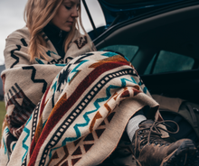 Lade das Bild in den Galerie-Viewer, QUITO