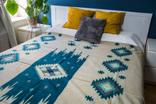 Lade das Bild in den Galerie-Viewer, YAKU