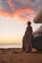 Lade das Bild in den Galerie-Viewer, PACHA